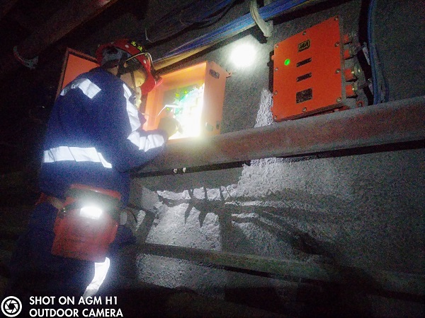 监测监控守护工1 - 副本.jpg